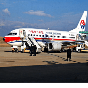 德宏芒市机场空运航空快运业稳步发展的原因是什么？